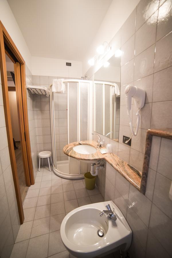 Hotel La Ruota à Morbegno Extérieur photo